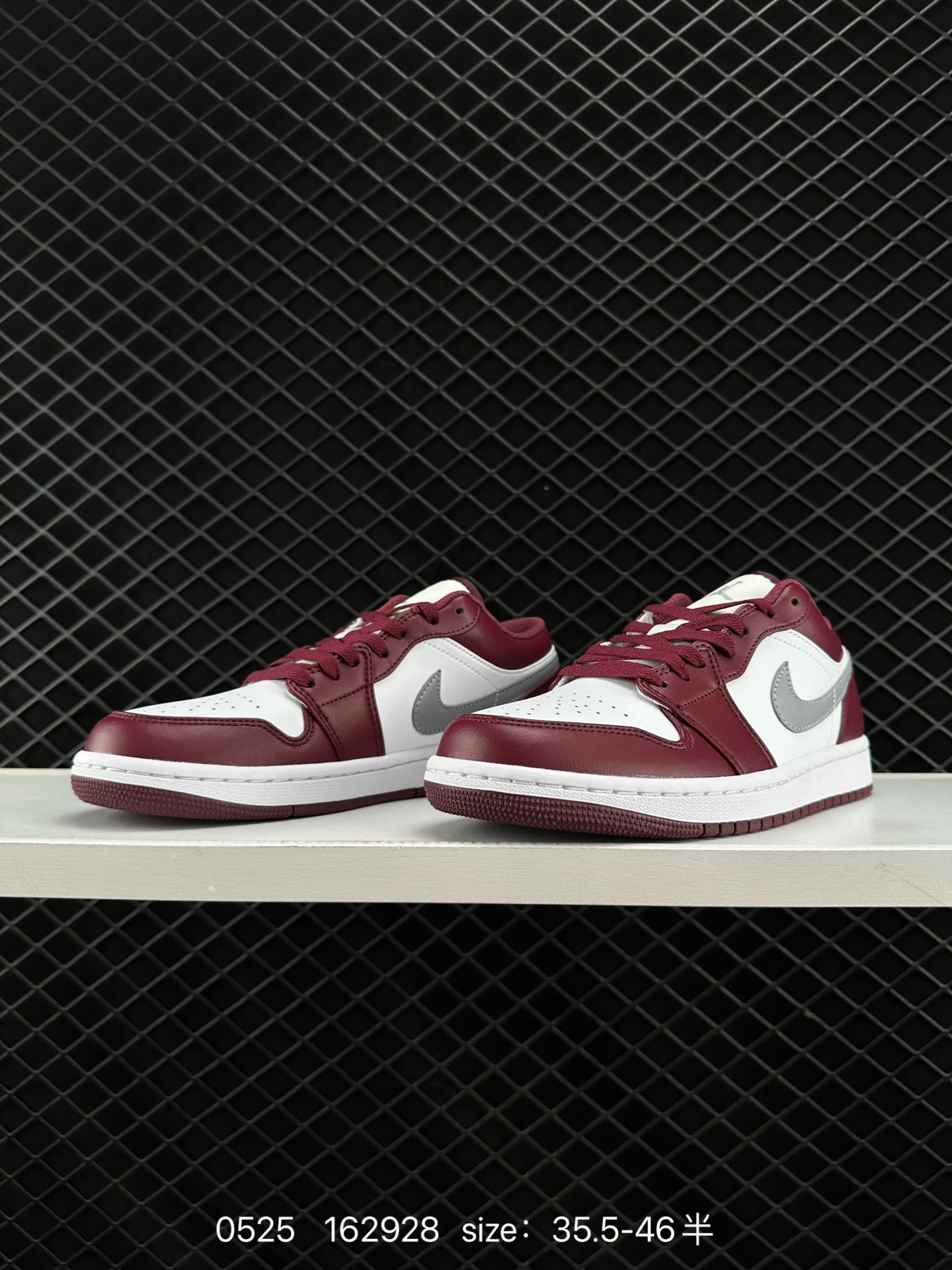 Air Jordan 1 Low AJ1